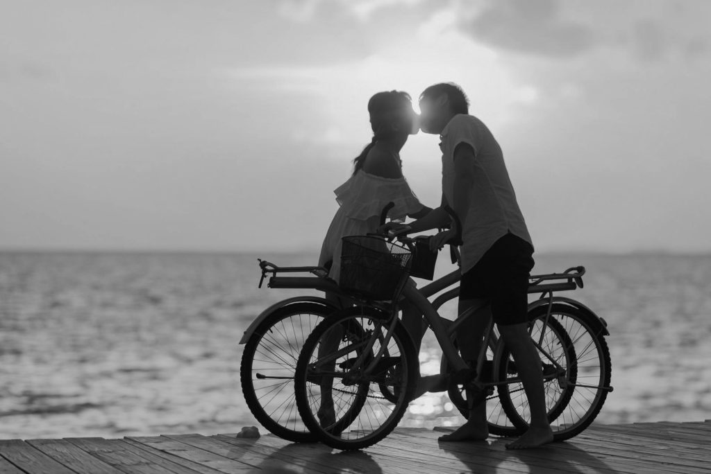 How Matchmakers Help Serious Singles Find Love